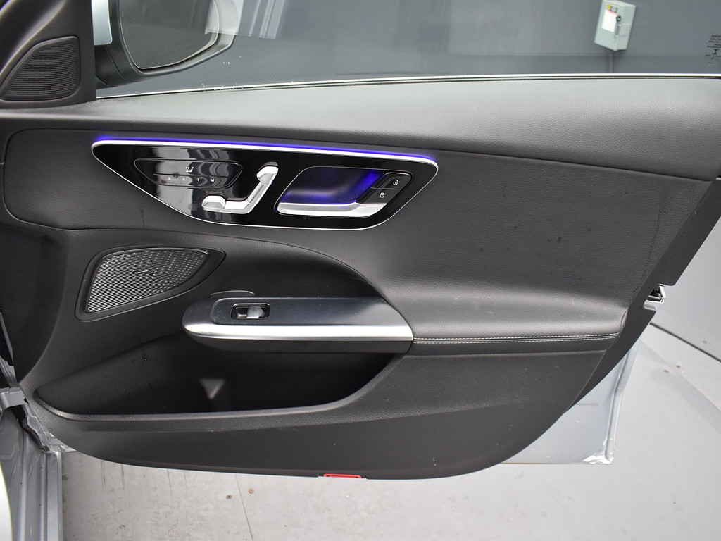 image-7 2022 Mercedes-Benz C-Class