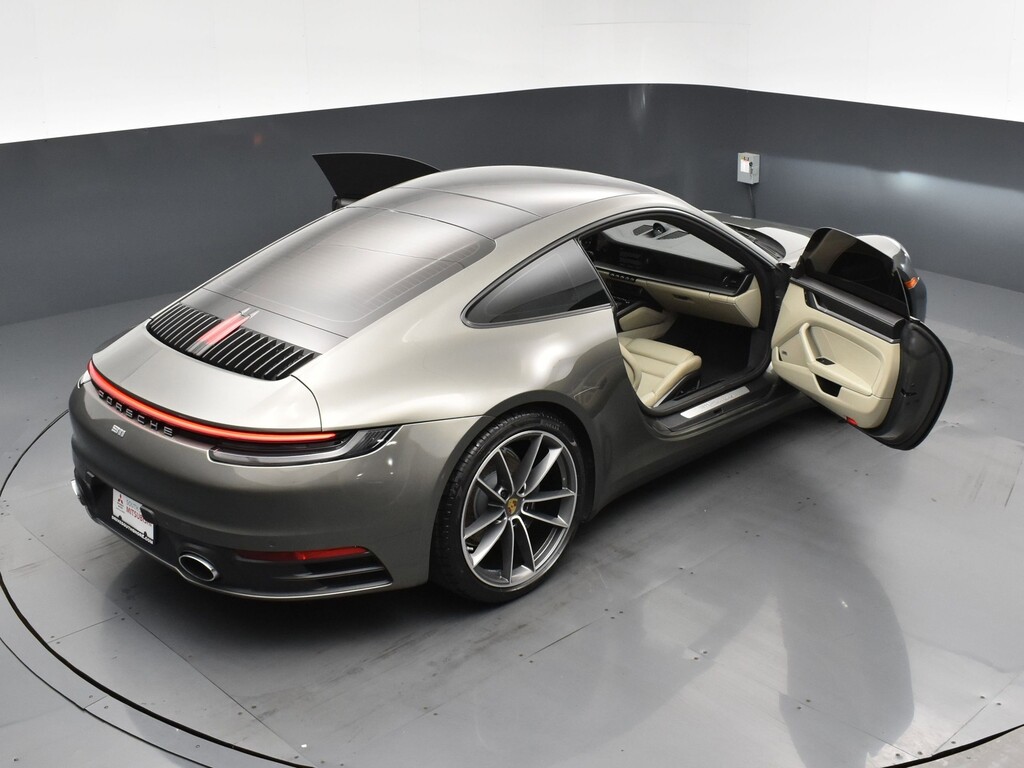 image-31 2022 Porsche 911