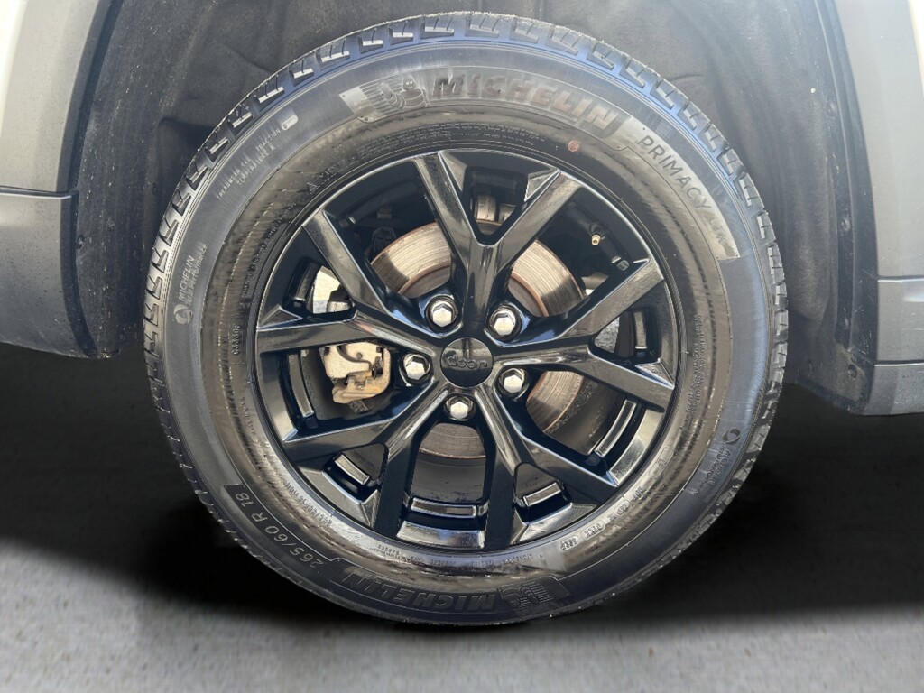 image-19 2024 Jeep Grand Cherokee