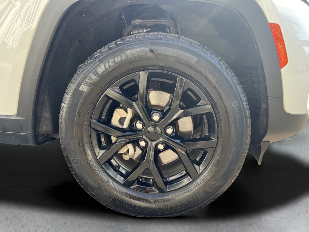 image-20 2024 Jeep Grand Cherokee