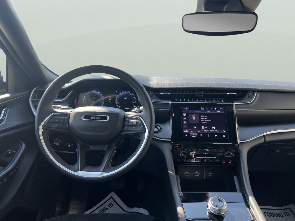 image-22 2024 Jeep Grand Cherokee