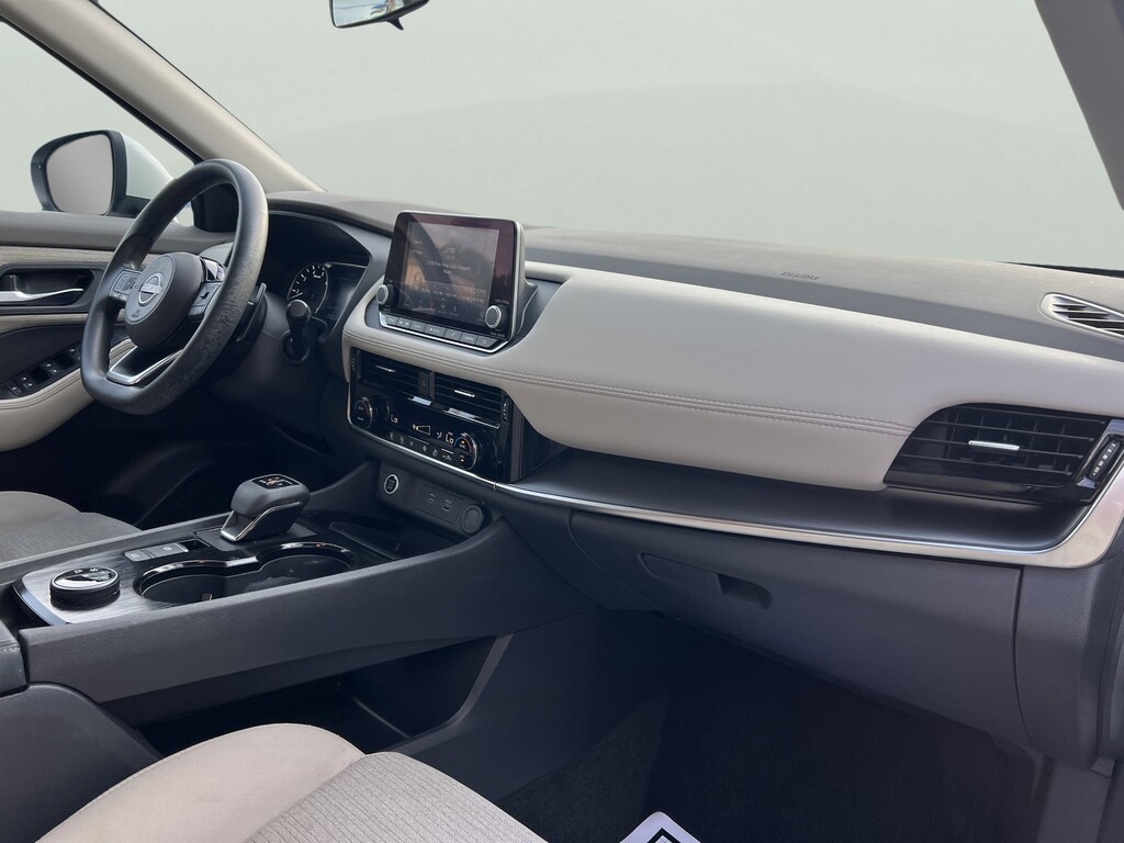 image-42 2023 Nissan Rogue