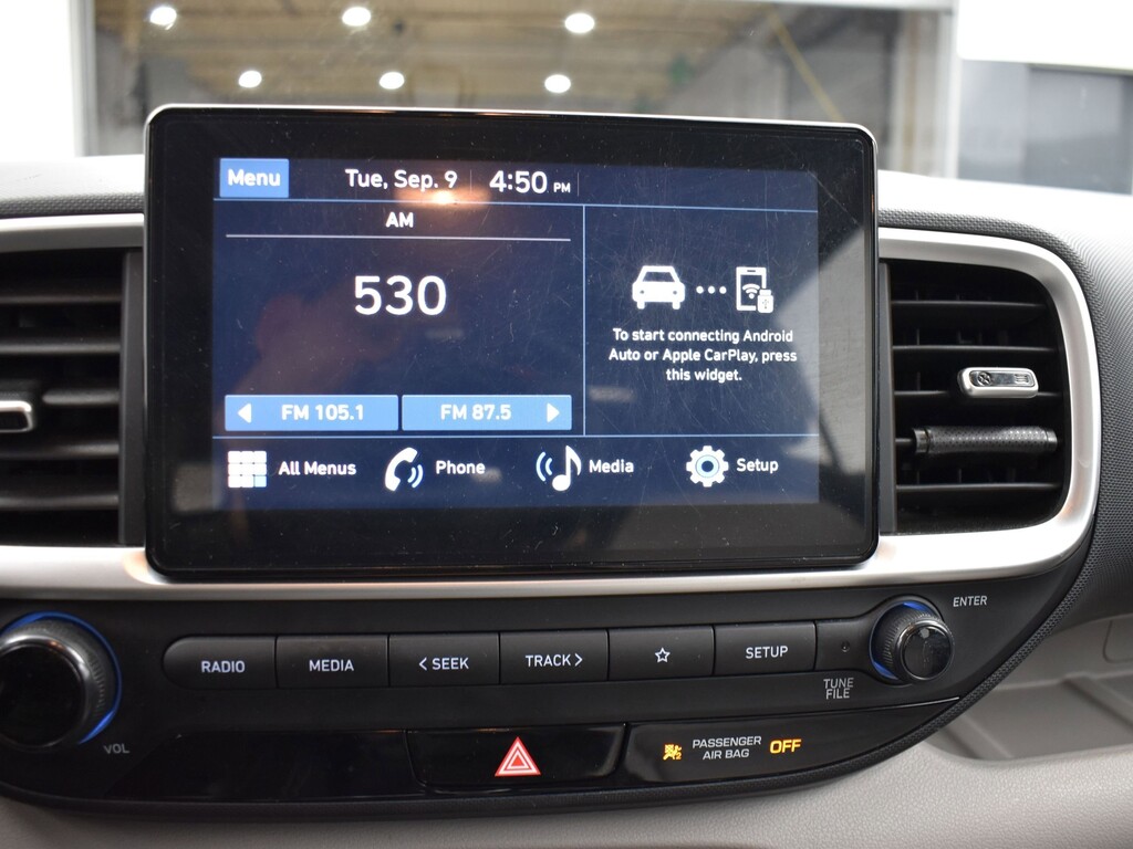 image-11 2023 Hyundai Venue