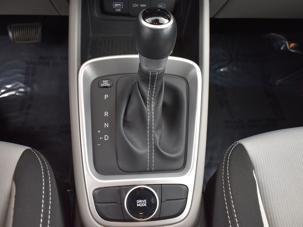 image-12 2023 Hyundai Venue