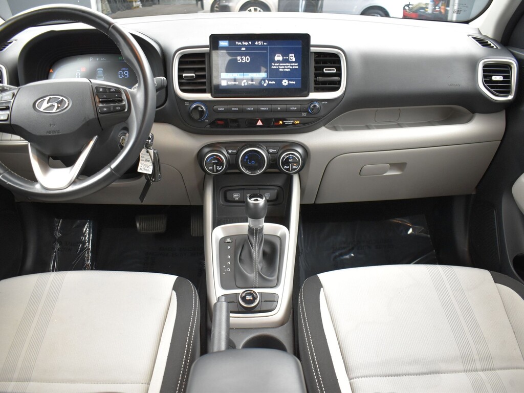 image-16 2023 Hyundai Venue