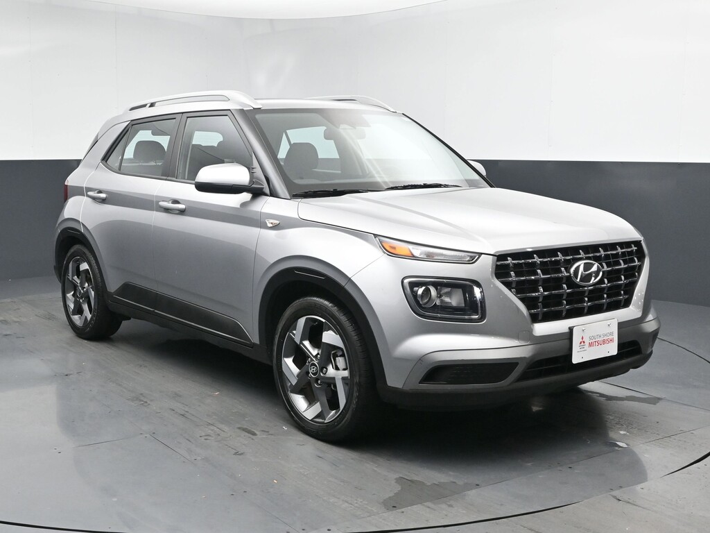 image-1 2023 Hyundai Venue