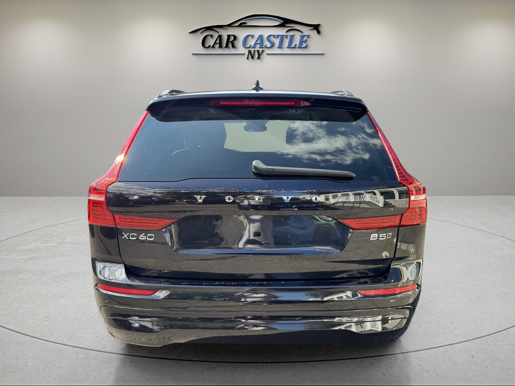 image-8 2023 Volvo XC60