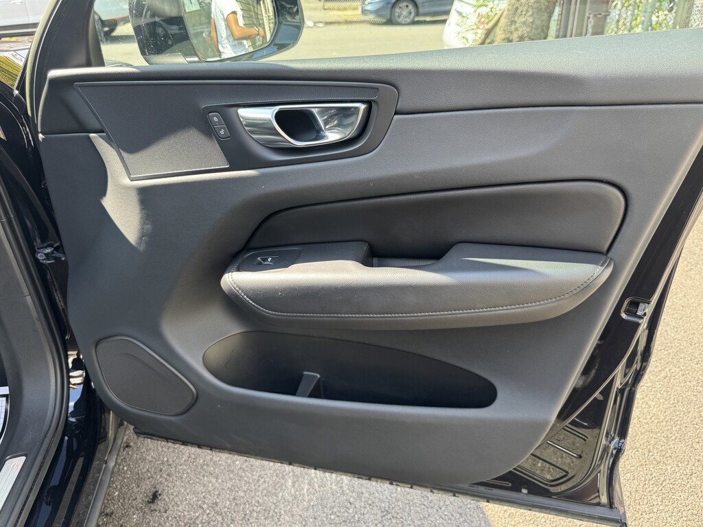 image-28 2023 Volvo XC60