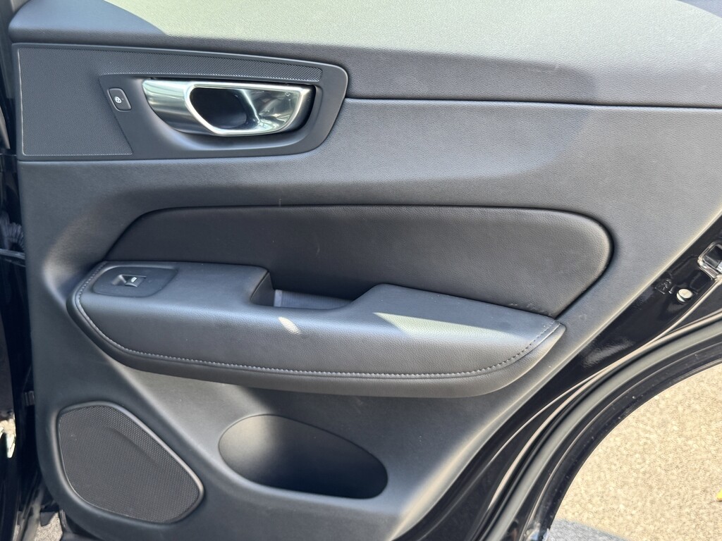 image-31 2023 Volvo XC60