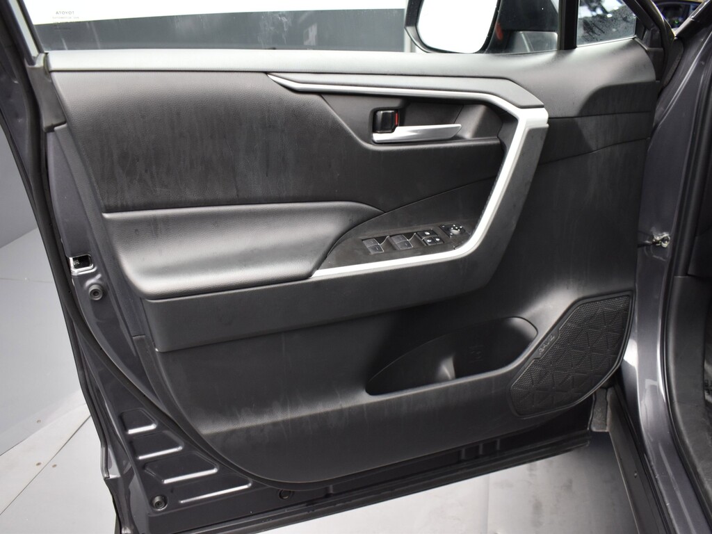 image-7 2023 Toyota RAV4