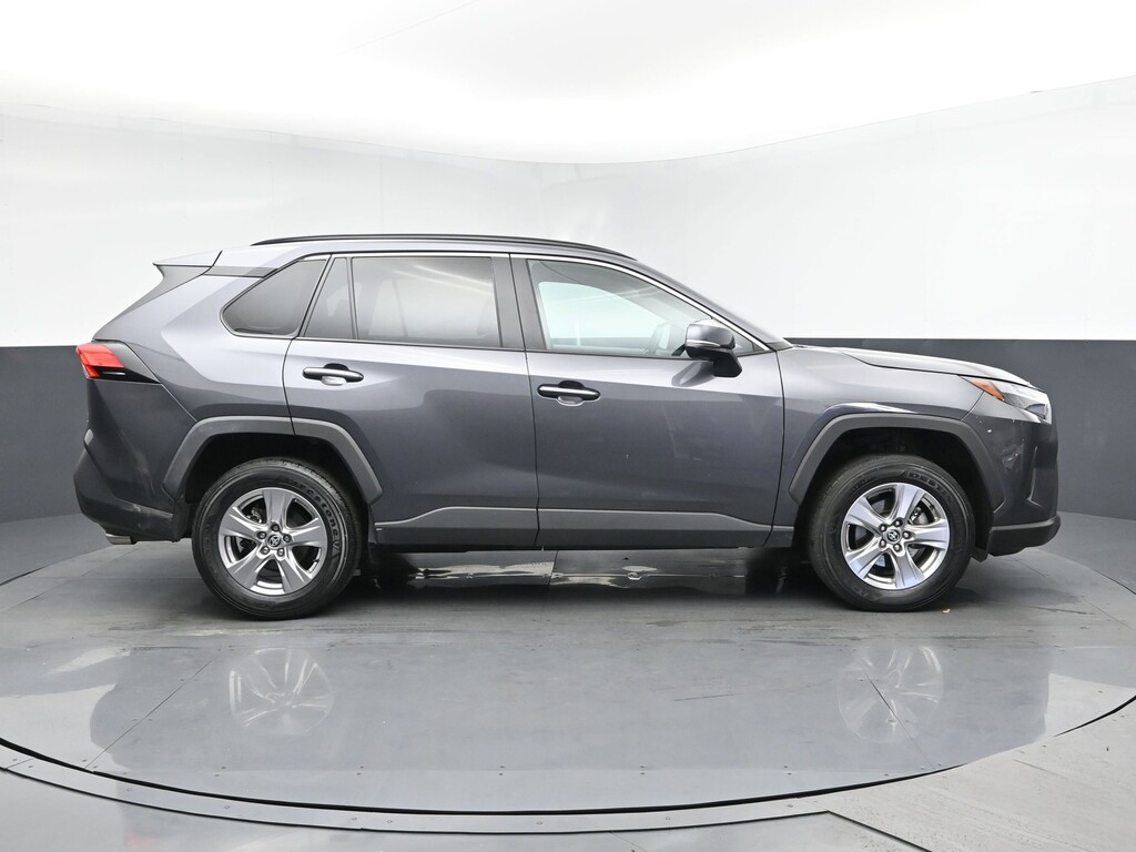 image-1 2023 Toyota RAV4