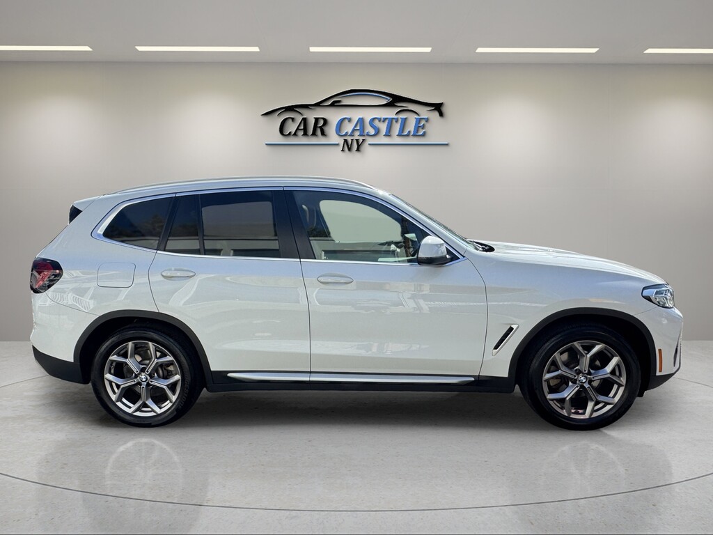 image-4 2022 BMW X3