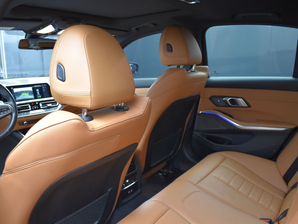 image-8 2021 BMW 3 Series