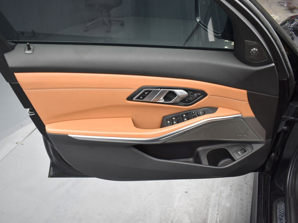 image-9 2021 BMW 3 Series