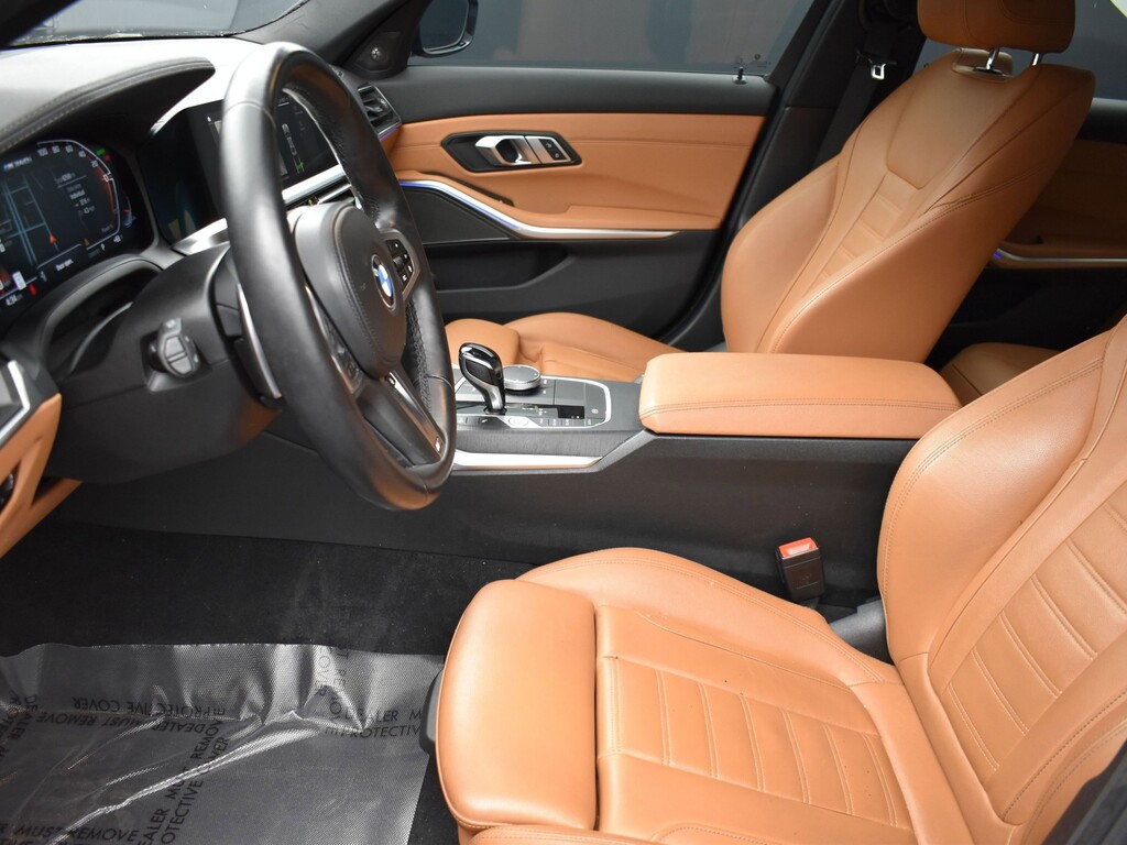 image-10 2021 BMW 3 Series