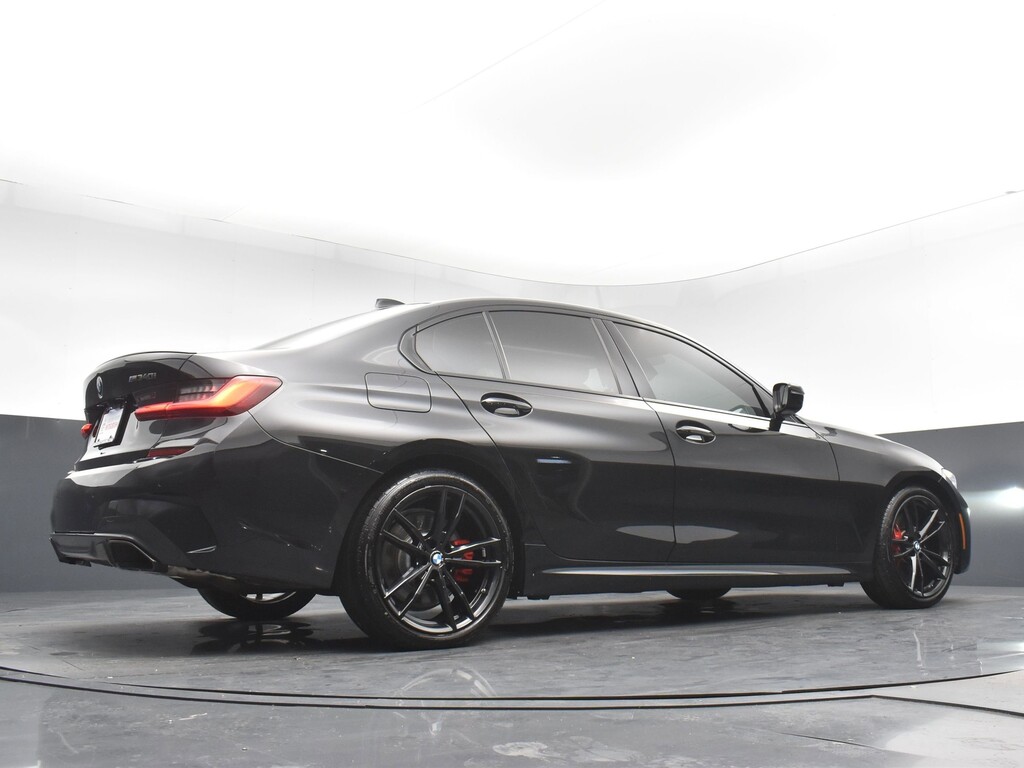 image-23 2021 BMW 3 Series