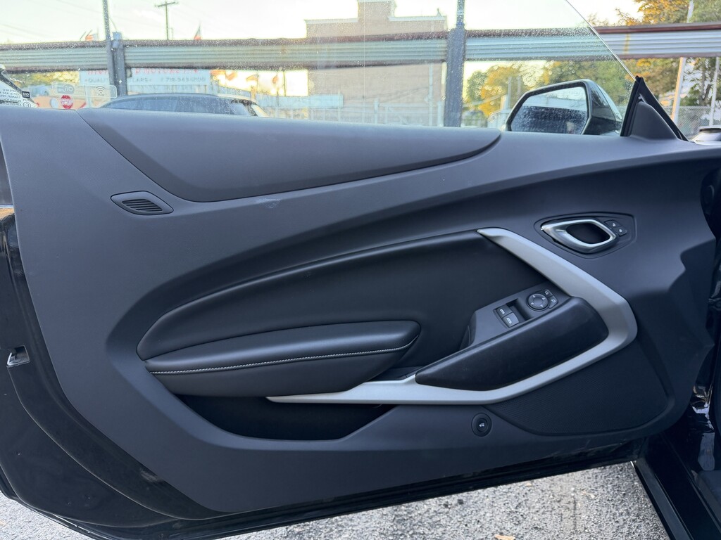 image-26 2023 Chevrolet Camaro