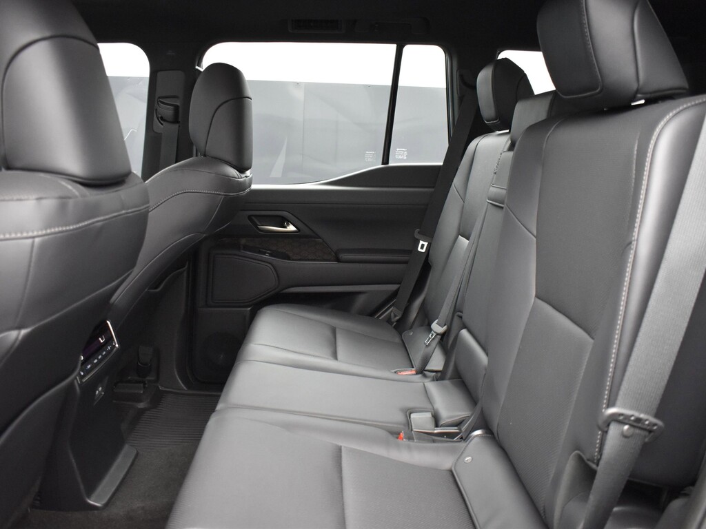 image-12 2024 Lexus GX