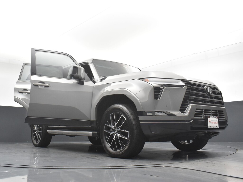 image-31 2024 Lexus GX