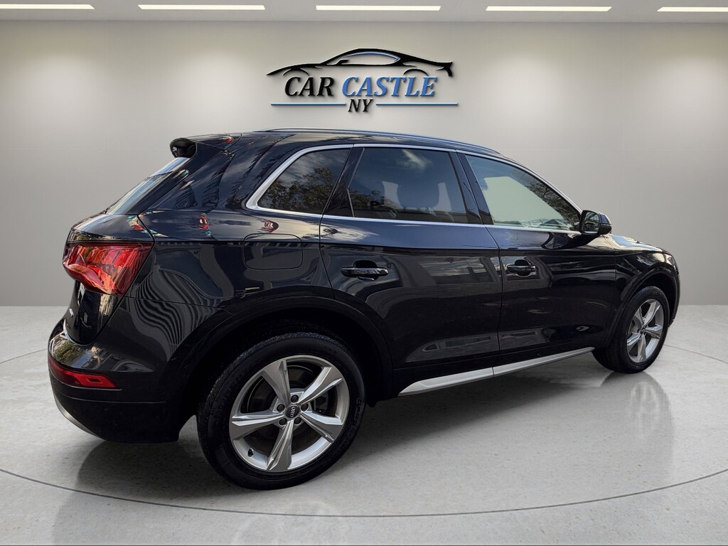 image-6 2020 Audi Q5