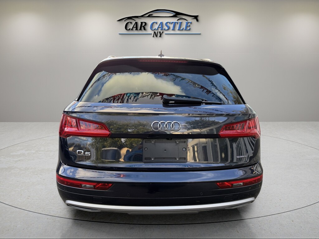 image-8 2020 Audi Q5