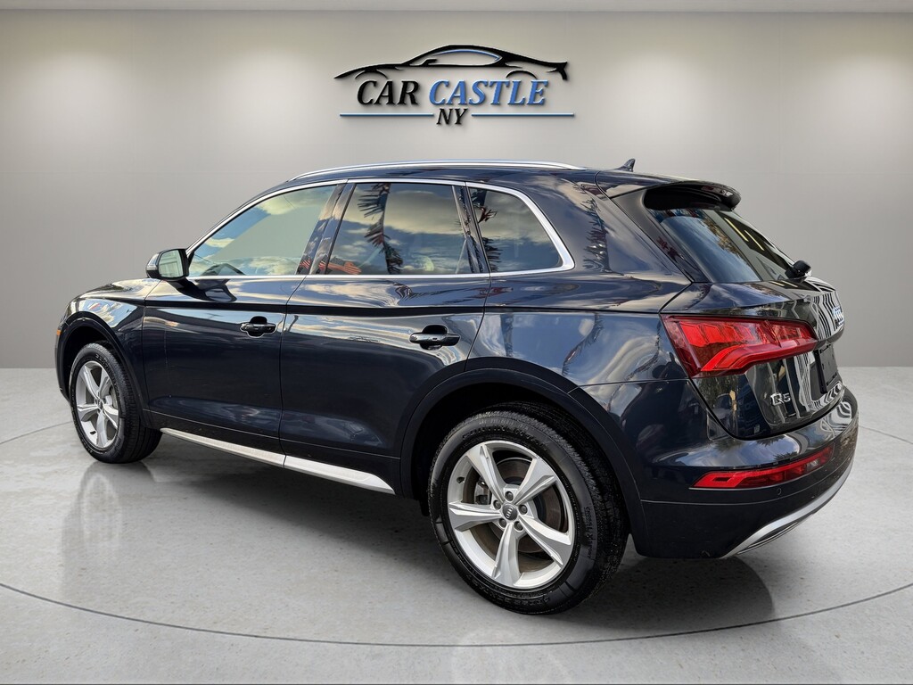 image-10 2020 Audi Q5