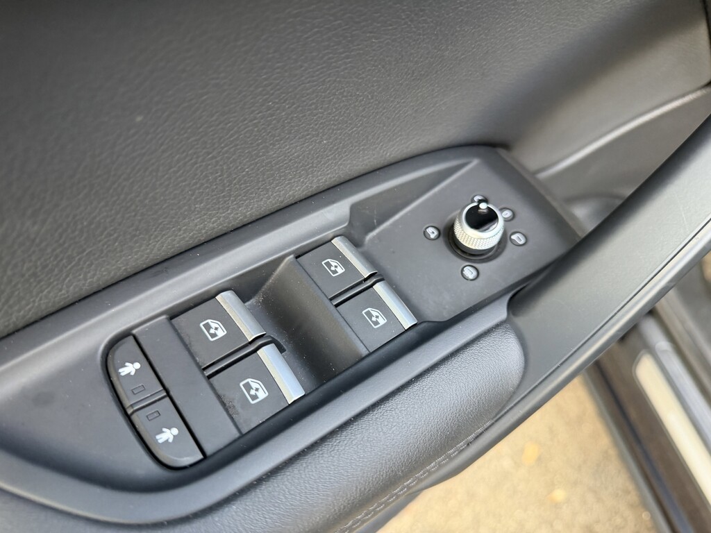 image-27 2020 Audi Q5