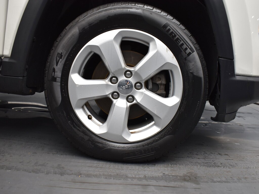 image-4 2019 Jeep Compass