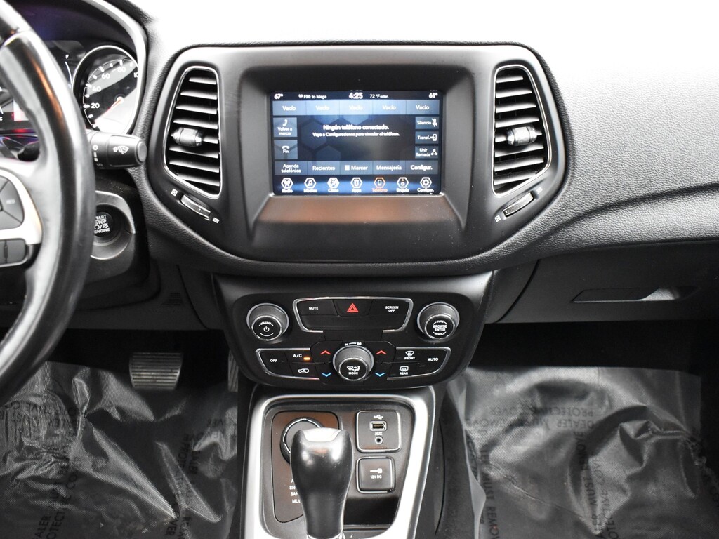 image-17 2019 Jeep Compass