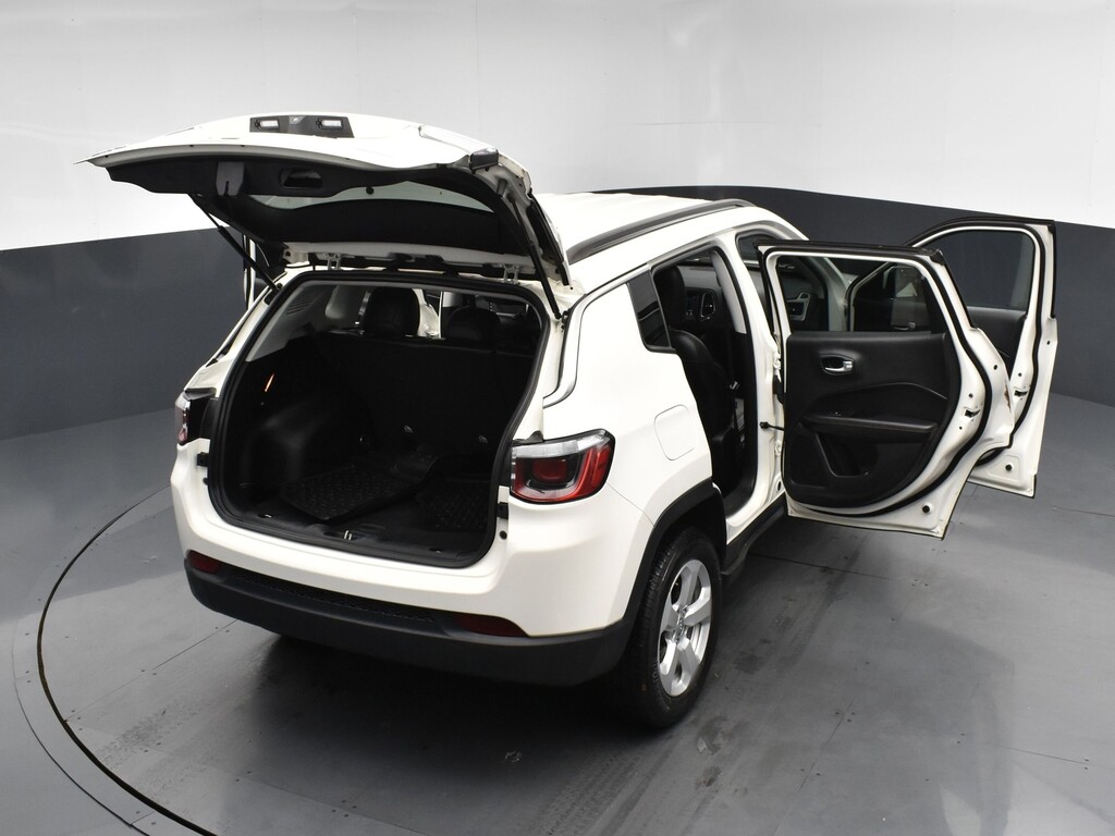 image-26 2019 Jeep Compass