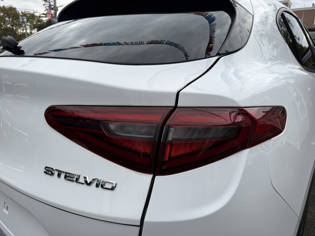 2022 Alfa Romeo Stelvio Located at South Shore Mitsubishi slide-image
