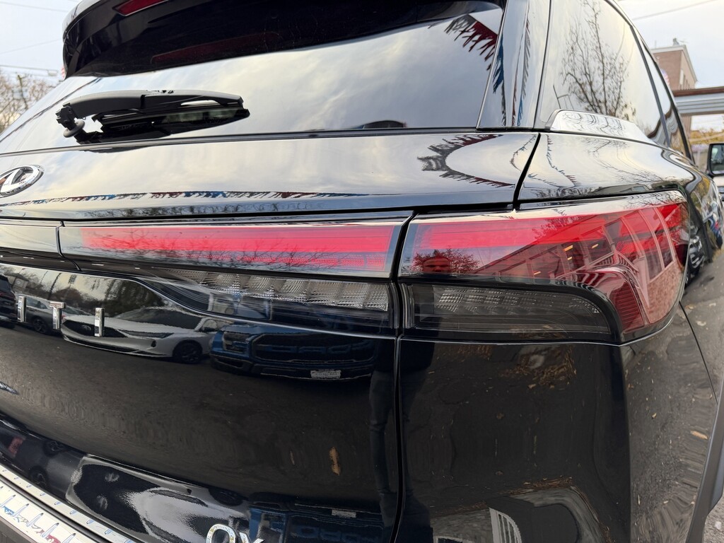 image-16 2023 Infiniti QX60