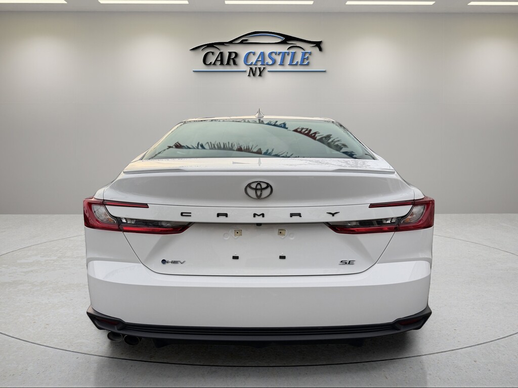 image-8 2025 Toyota Camry