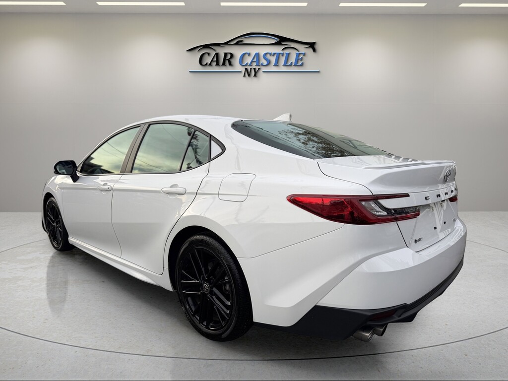 image-9 2025 Toyota Camry