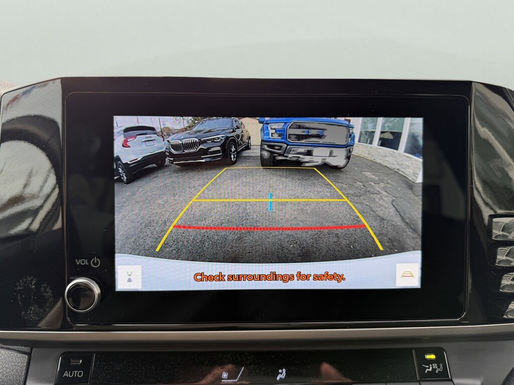 image-32 2025 Toyota Camry