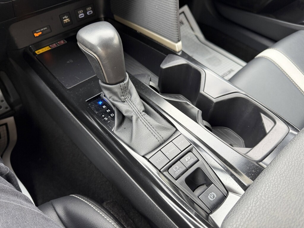 image-35 2025 Toyota Camry