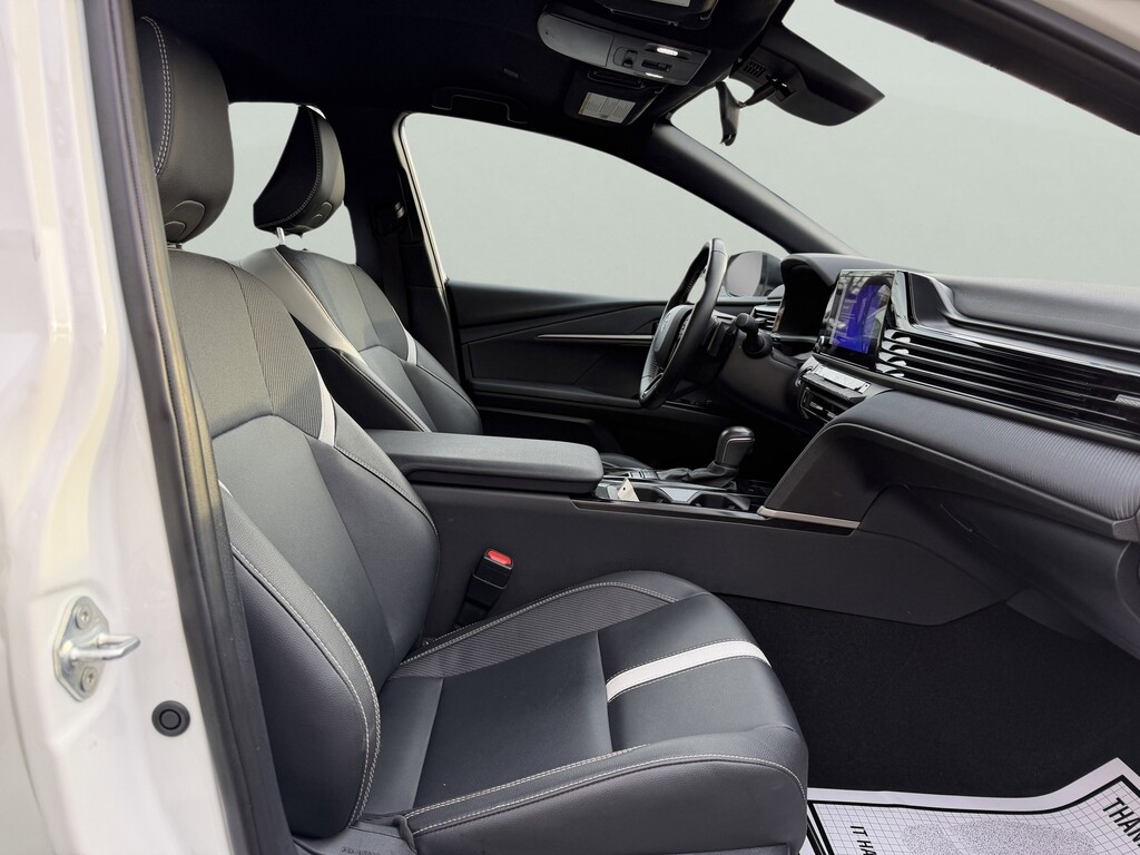 image-42 2025 Toyota Camry