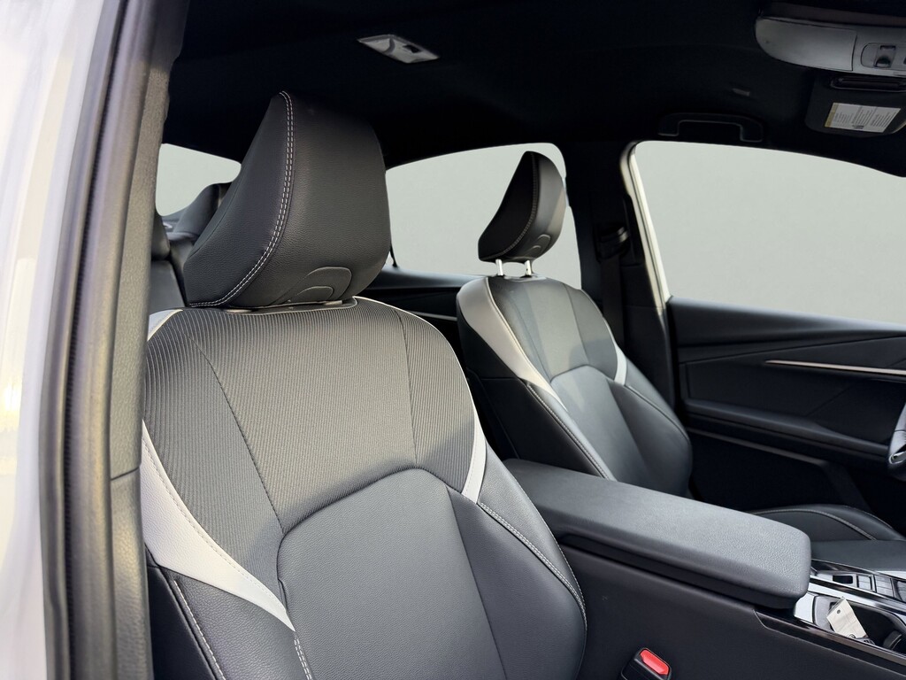 image-43 2025 Toyota Camry