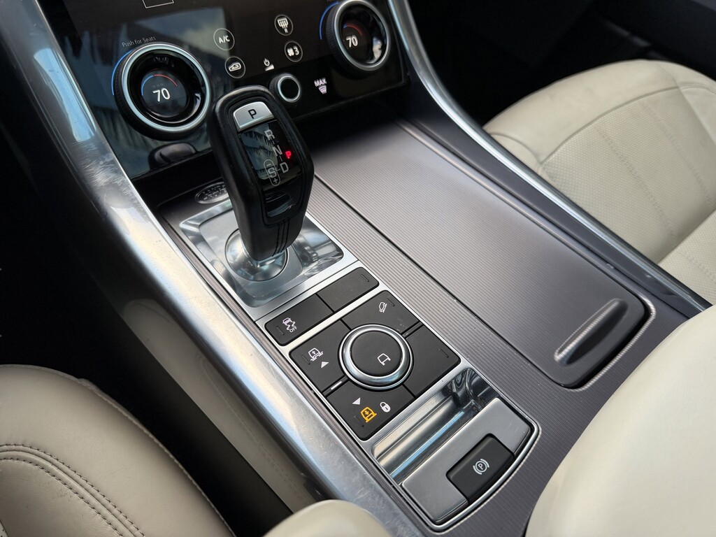 image-33 2020 Land Rover Range Rover Sport