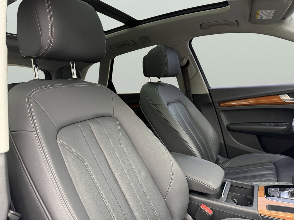 2022 Audi Q5 Located at South Shore Mitsubishi light-box-slides