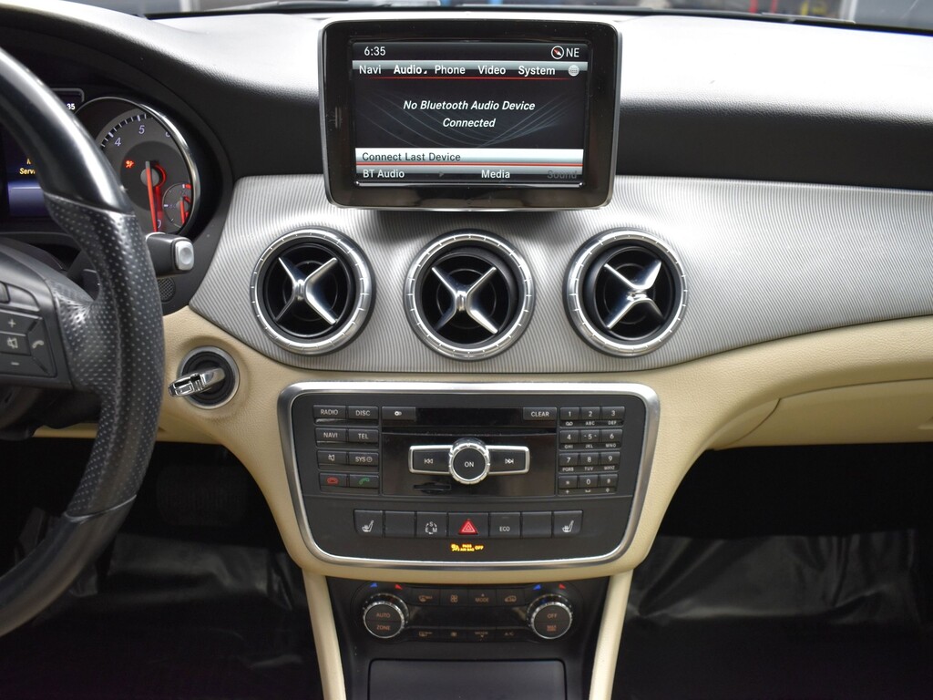 image-13 2014 Mercedes-Benz CLA-Class