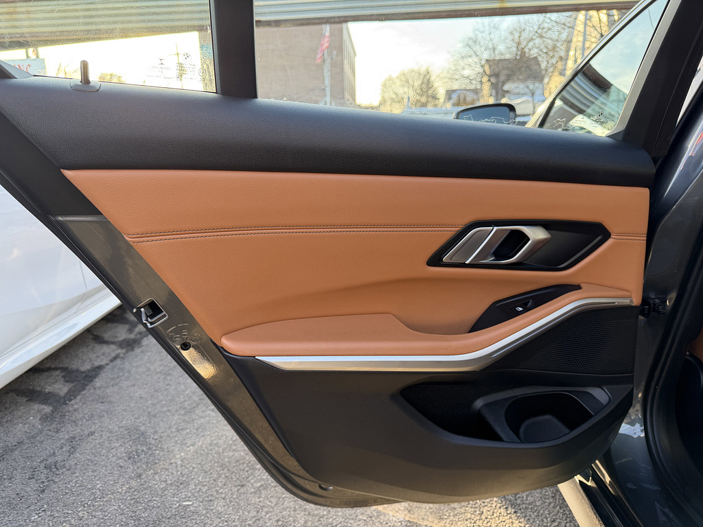 image-32 2021 BMW 3 Series