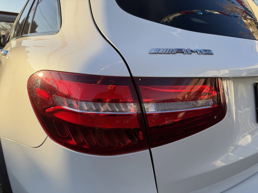 image-15 2019 Mercedes-Benz GLC