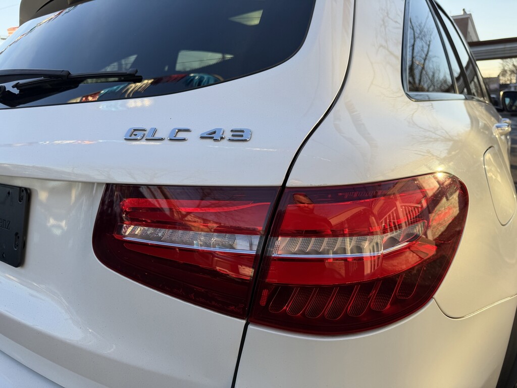 image-16 2019 Mercedes-Benz GLC