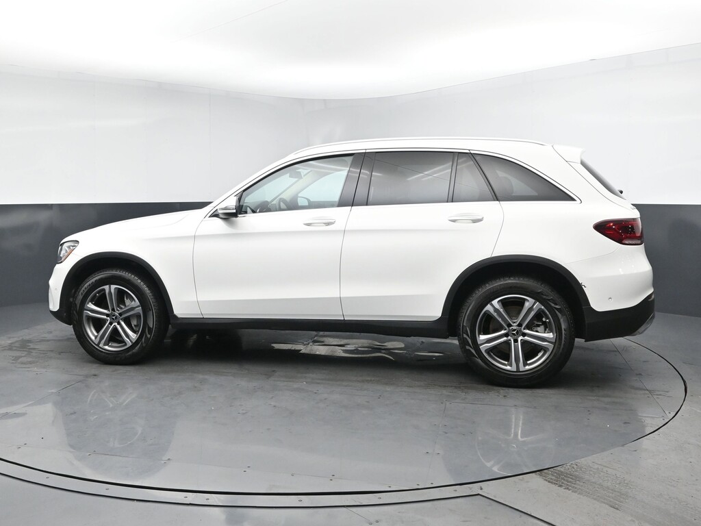 image-2 2022 Mercedes-Benz GLC