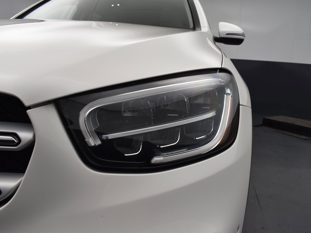 image-3 2022 Mercedes-Benz GLC