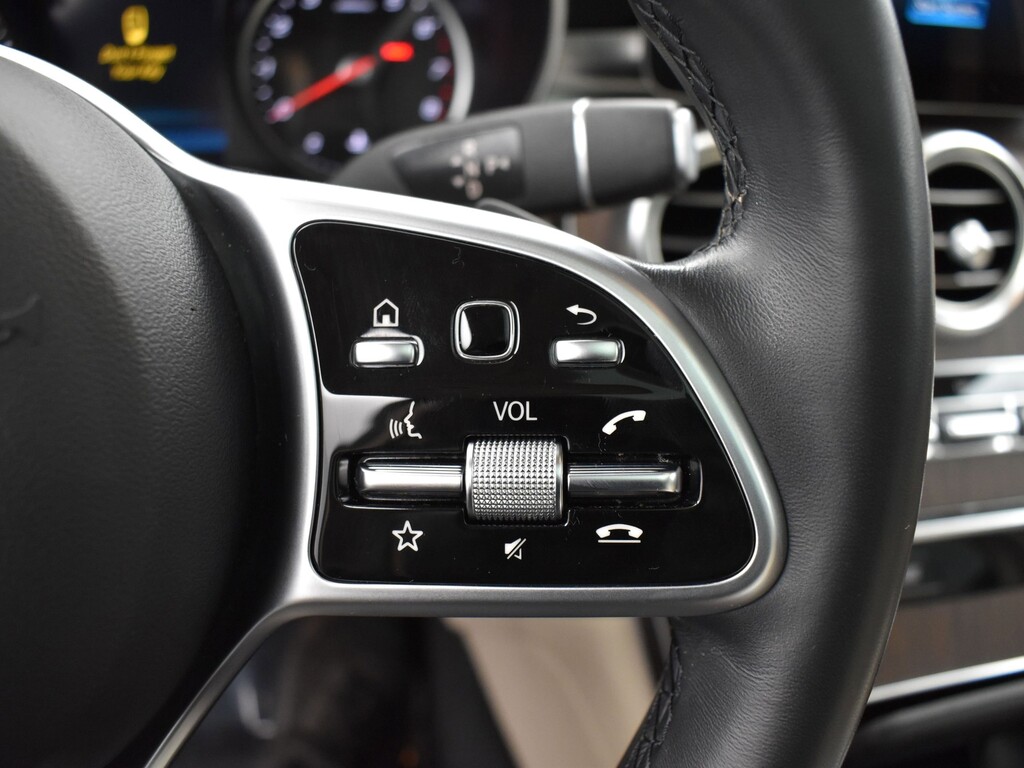 image-9 2022 Mercedes-Benz GLC