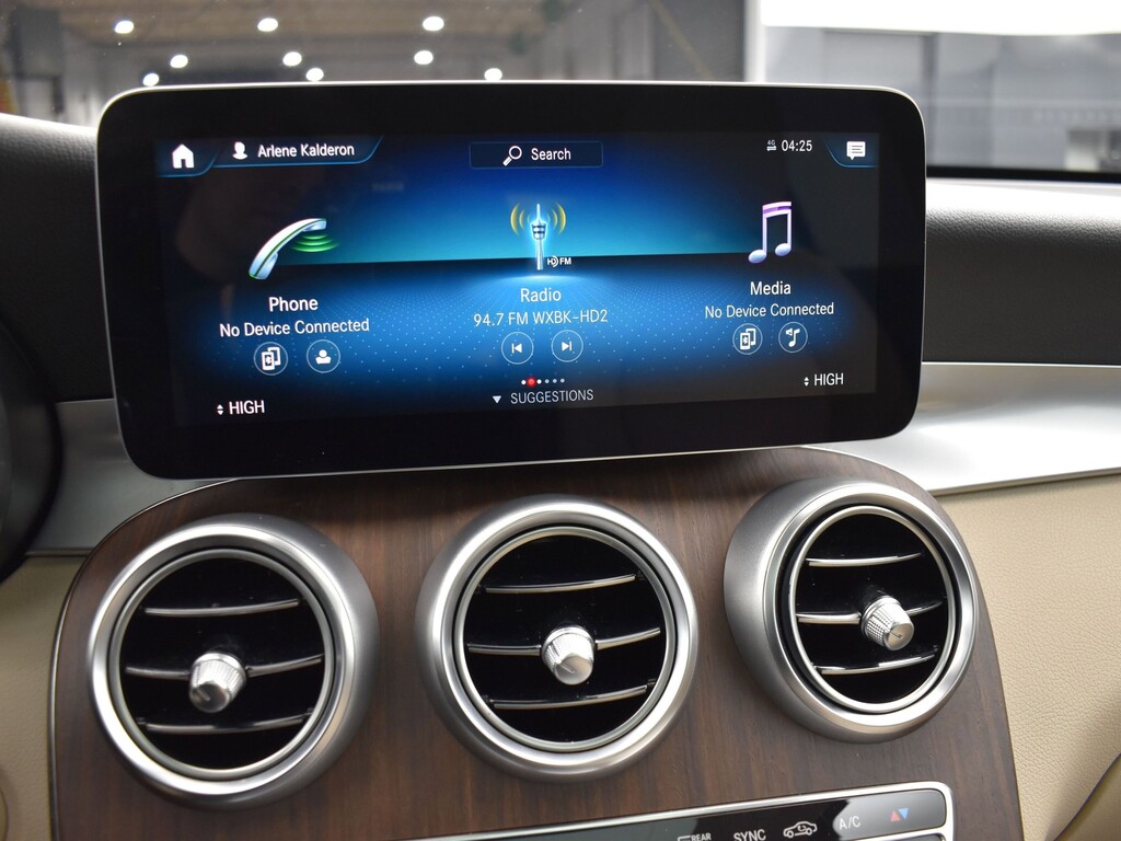 image-11 2022 Mercedes-Benz GLC