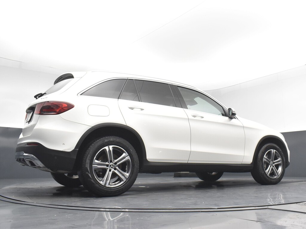 image-24 2022 Mercedes-Benz GLC