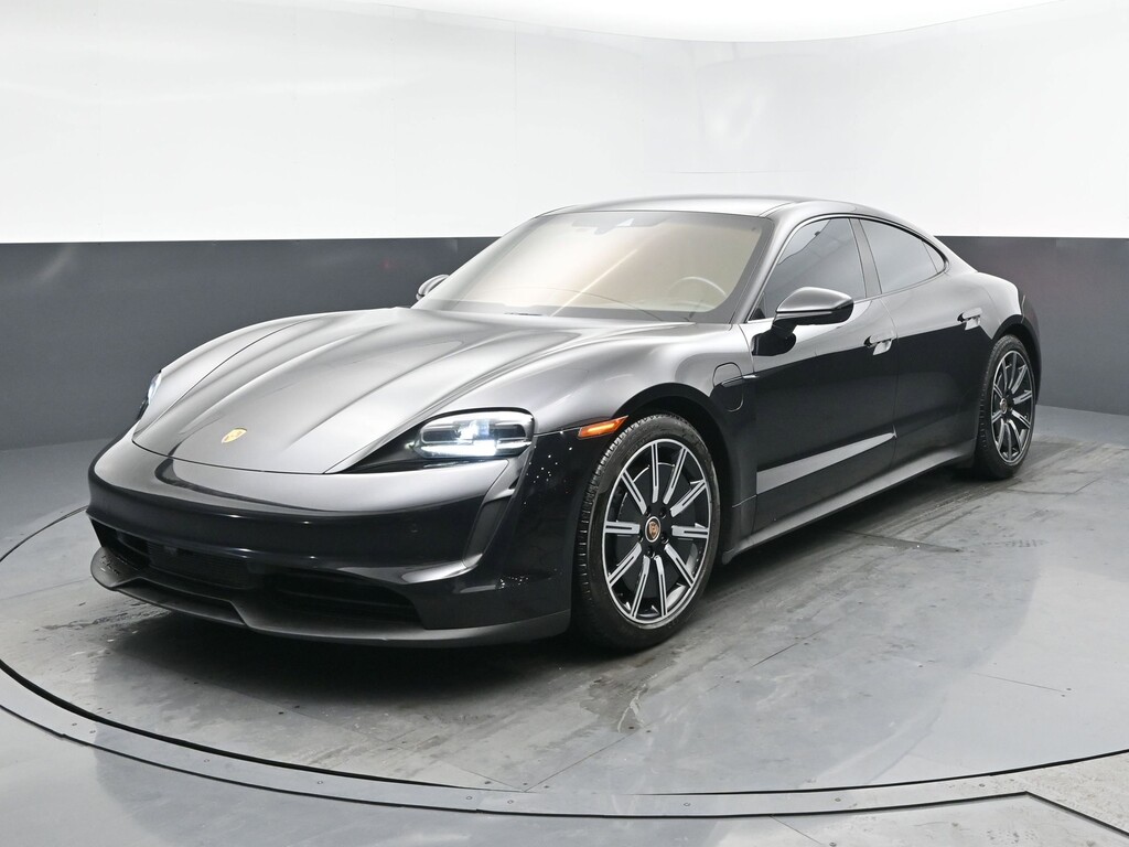 image-19 2022 Porsche Taycan